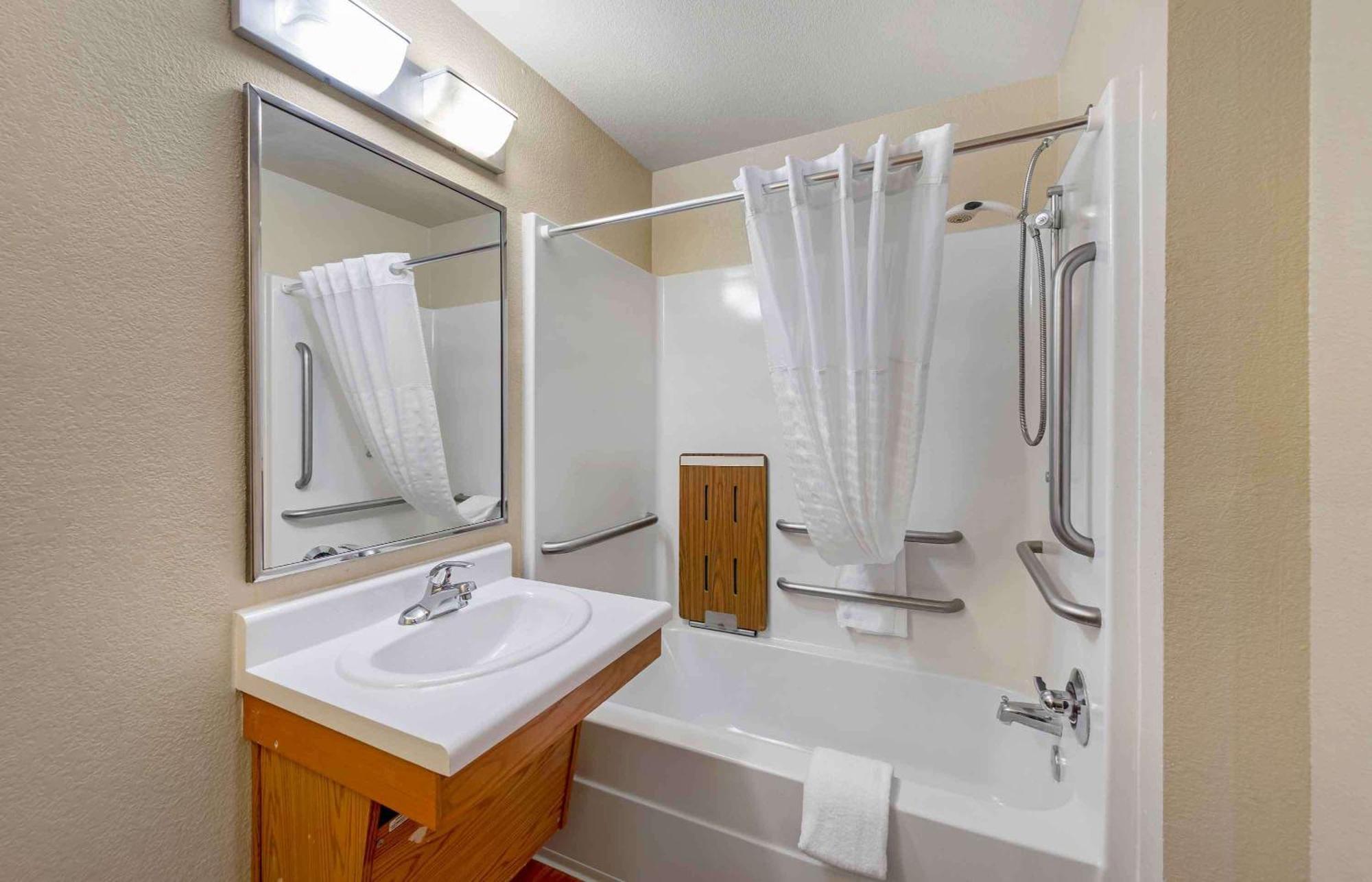 Extended Stay America Select Suites - Wichita - Airport Extérieur photo