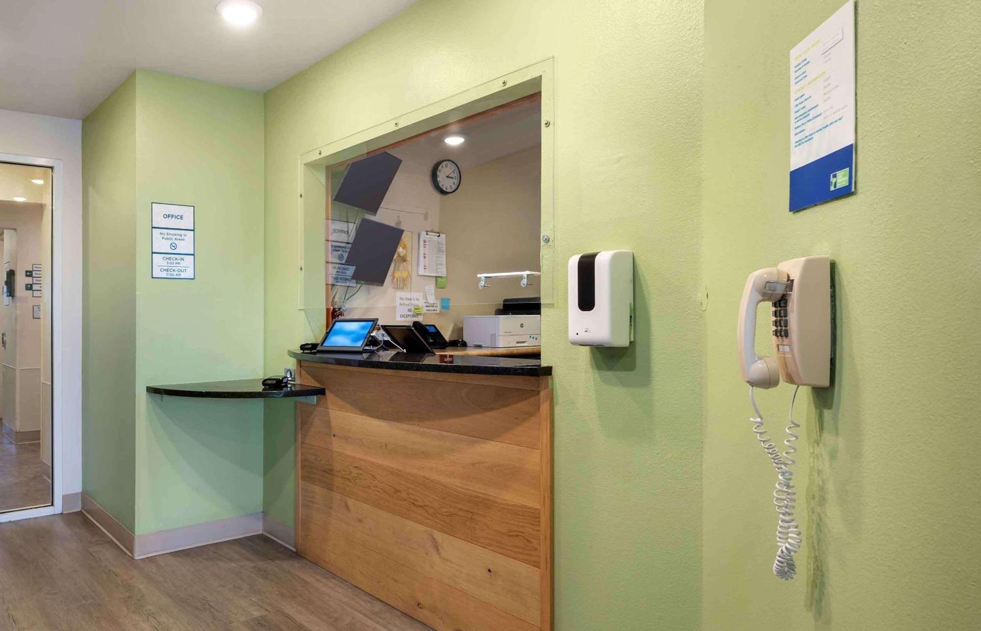 Extended Stay America Select Suites - Wichita - Airport Extérieur photo
