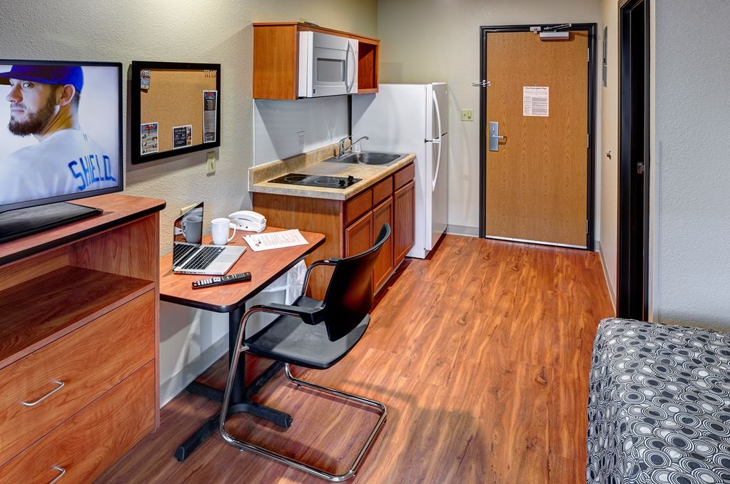 Extended Stay America Select Suites - Wichita - Airport Chambre photo